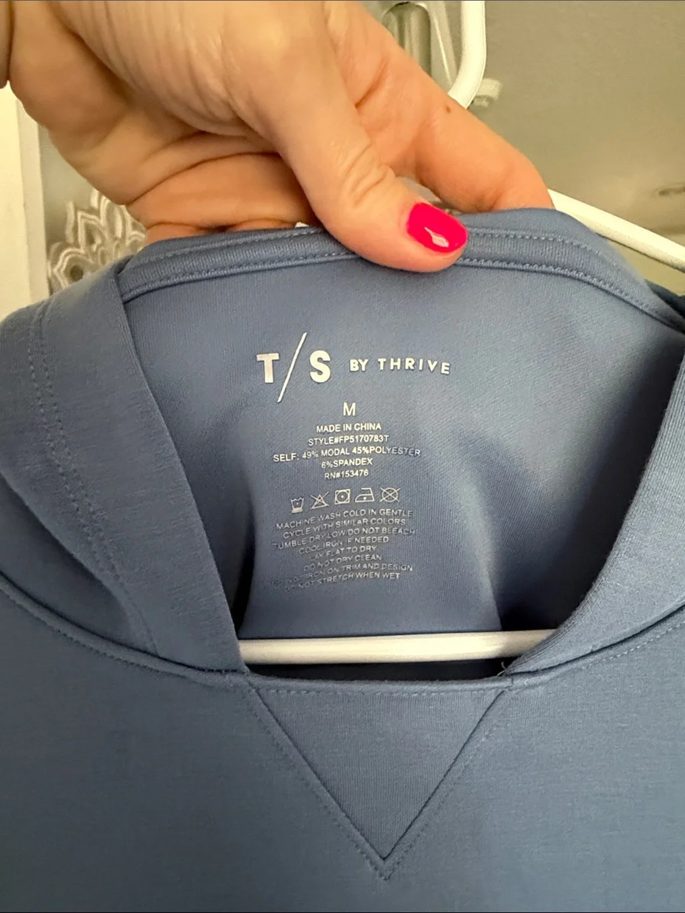 Thrive Societe Blue Luxe Shirred Sleeve Mid Length Hoodie - Picture 5 of 7